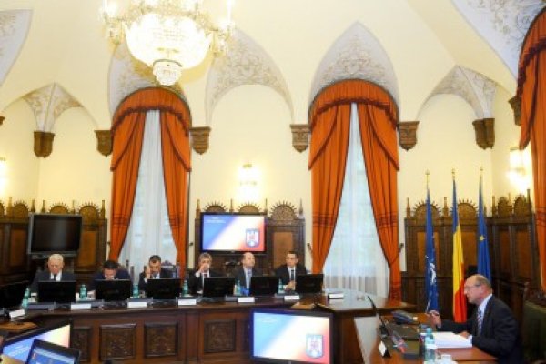 Şedinţă CSAT: au fost avizate proiectele de buget pentru MAI, MApN şi Servicii